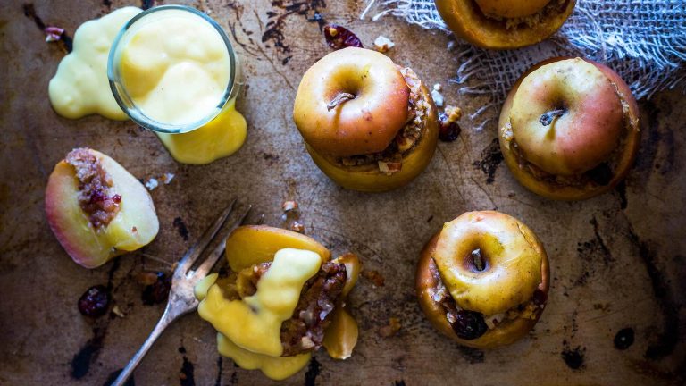 Gebackene Äpfel mit Nüssen und Zimt (Zuckerfrei) - Swiss-Rezepte